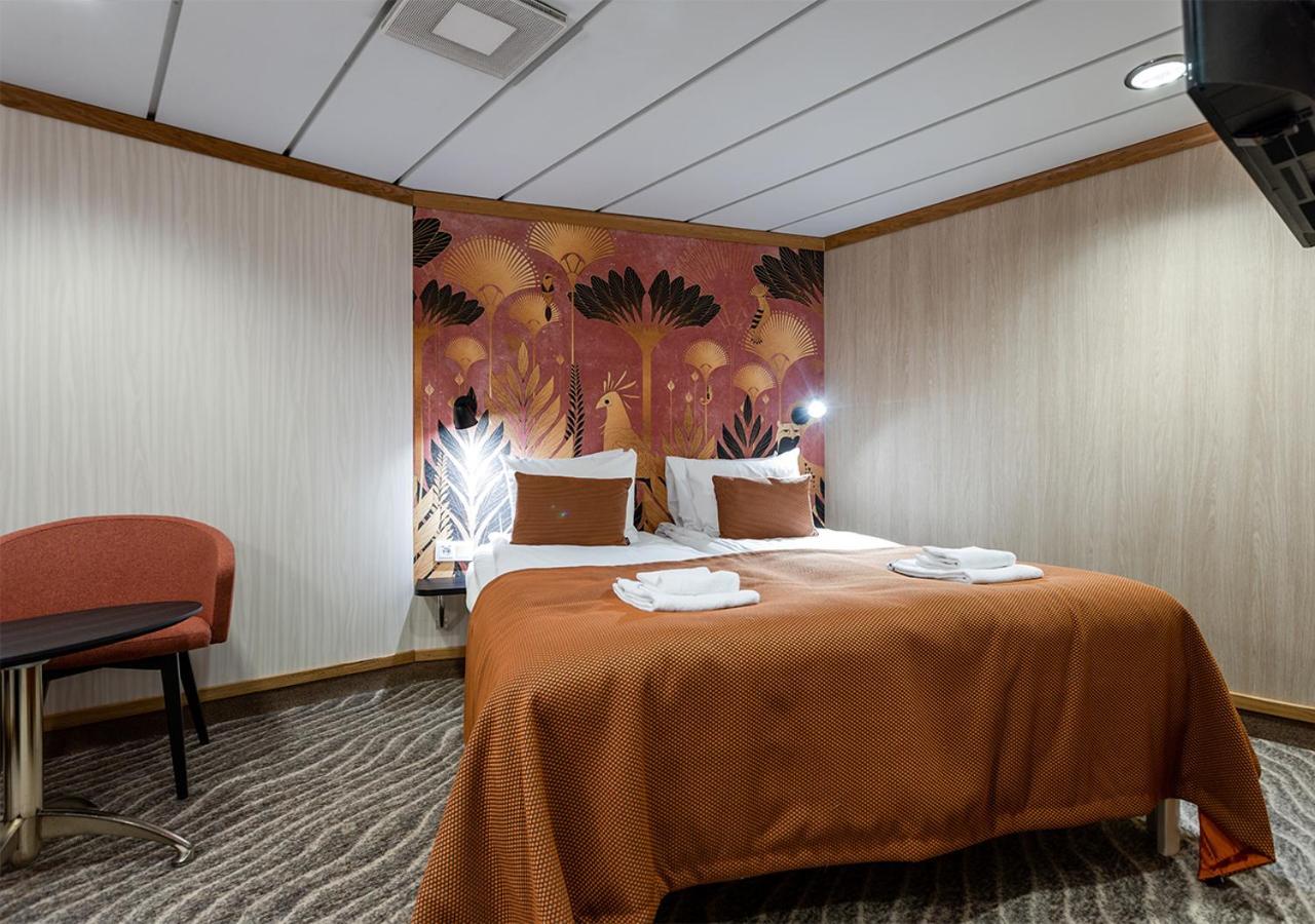 Viking Line Ferry Gabriella - One-Way Journey From Stockholm To Helsinki Hotel Kamer foto